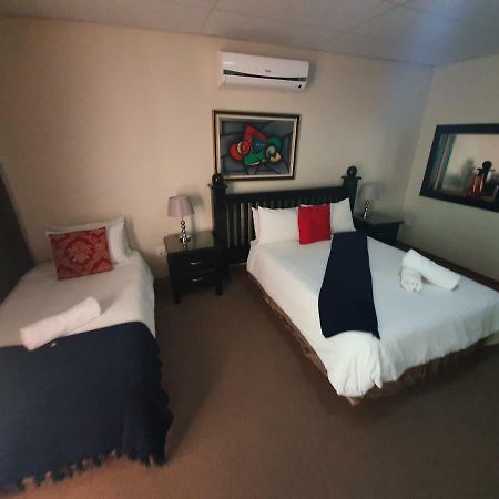 Leach Lodge Kuruman Buitenkant foto