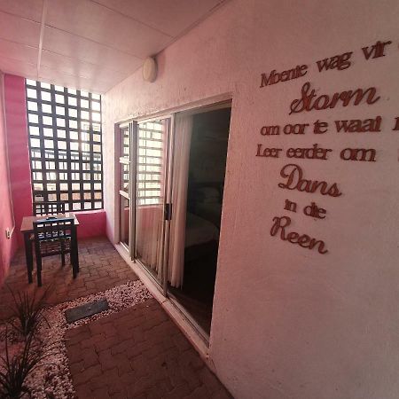 Leach Lodge Kuruman Buitenkant foto