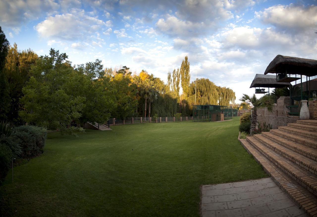 Leach Lodge Kuruman Buitenkant foto