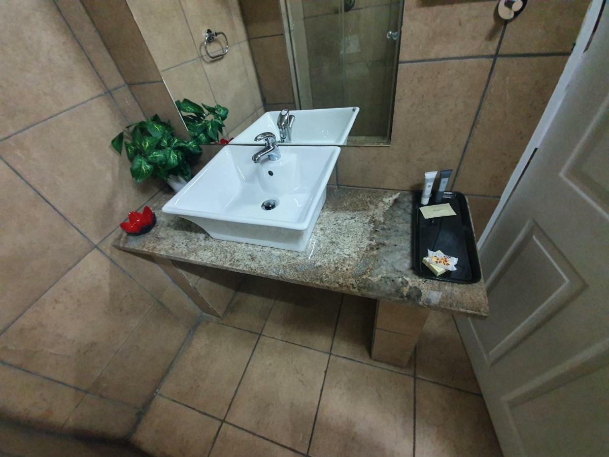 Leach Lodge Kuruman Buitenkant foto