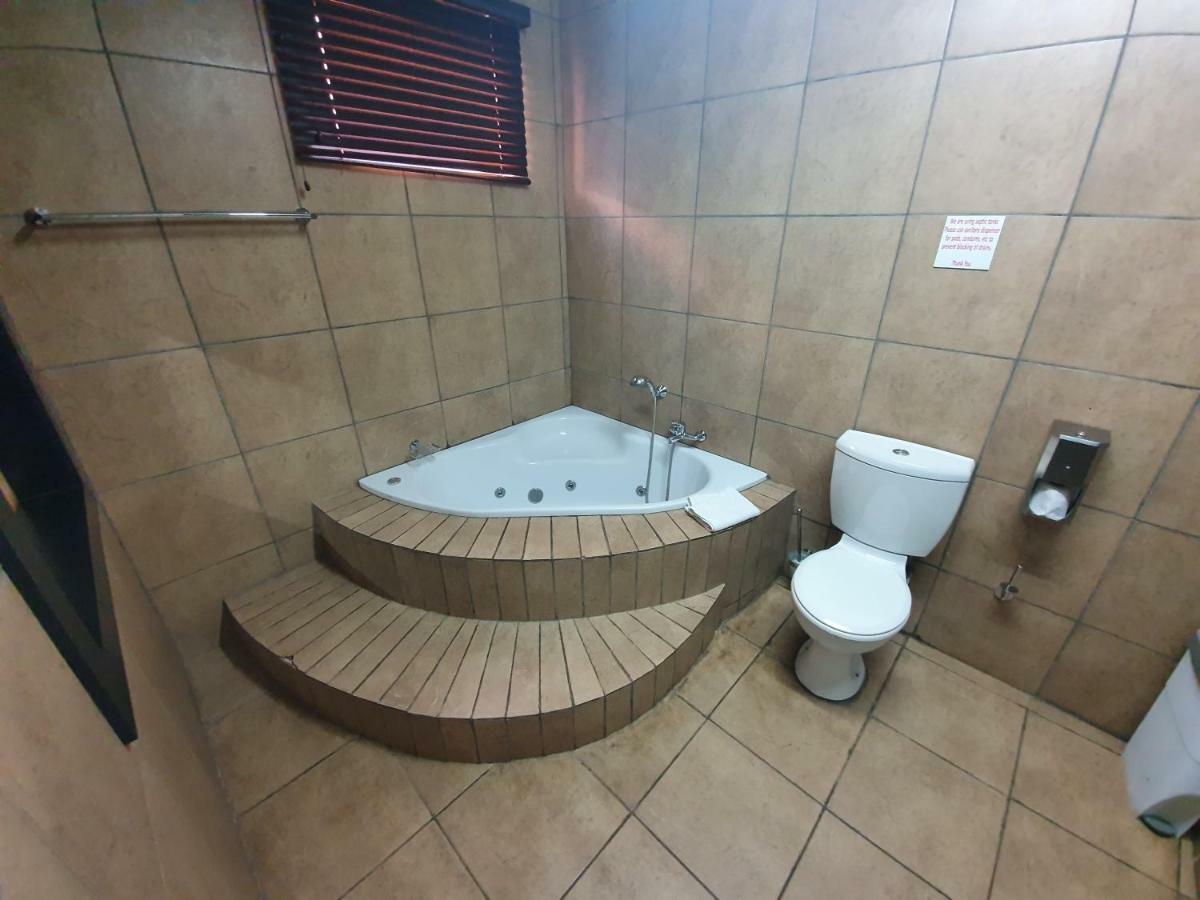 Leach Lodge Kuruman Buitenkant foto