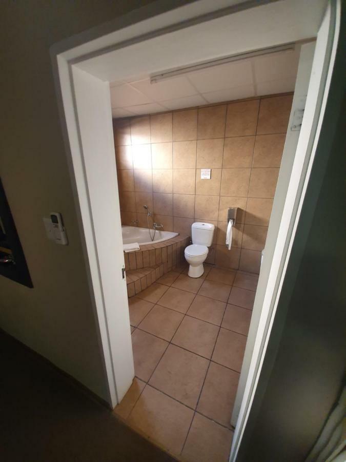 Leach Lodge Kuruman Buitenkant foto