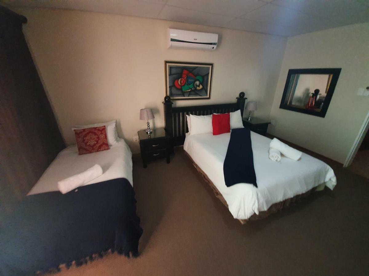 Leach Lodge Kuruman Buitenkant foto