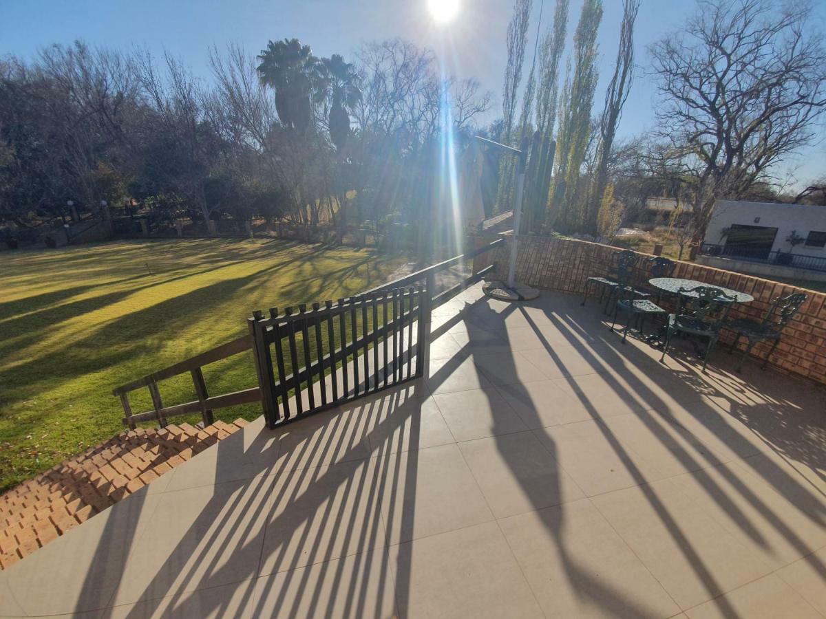 Leach Lodge Kuruman Buitenkant foto