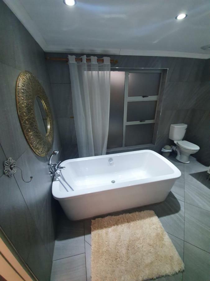 Leach Lodge Kuruman Buitenkant foto