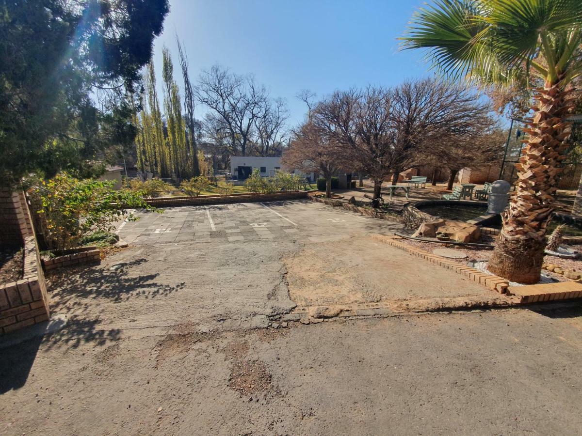 Leach Lodge Kuruman Buitenkant foto