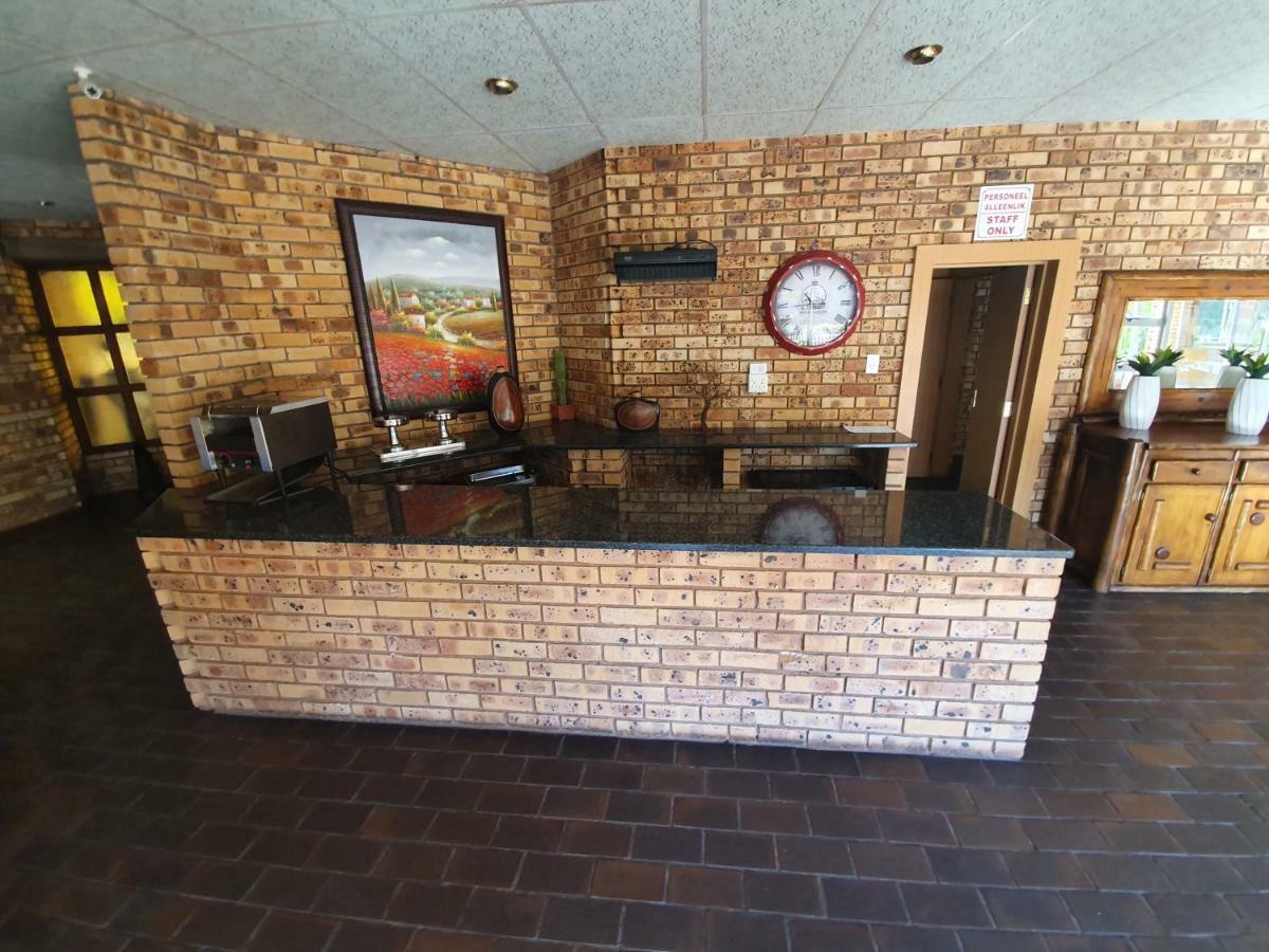 Leach Lodge Kuruman Buitenkant foto